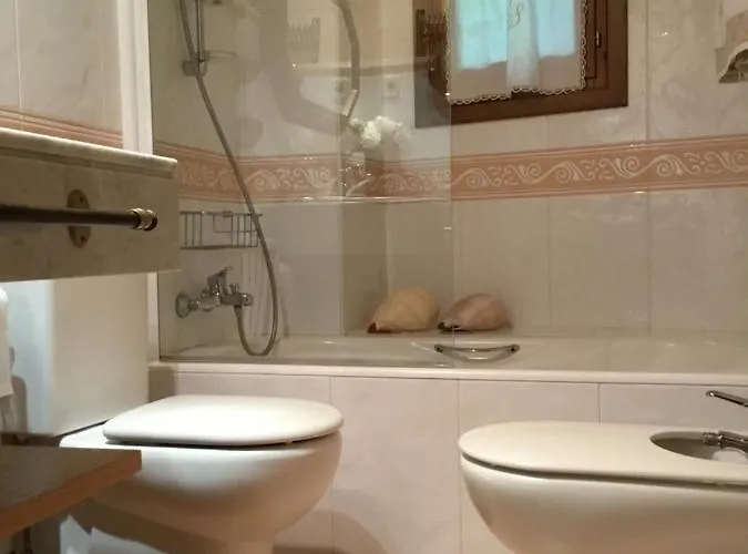 La Coma De Alba -nuevo- Apartamento Benasque